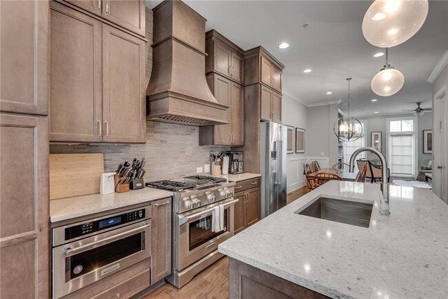 Building Photo - 345 Glen Iris Dr NE