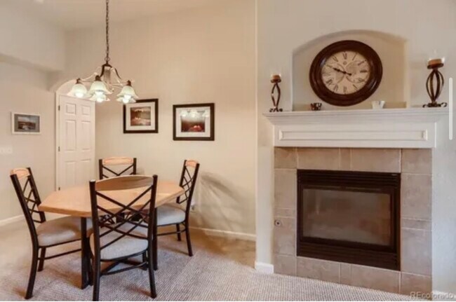 Building Photo - 22940 E Roxbury Dr