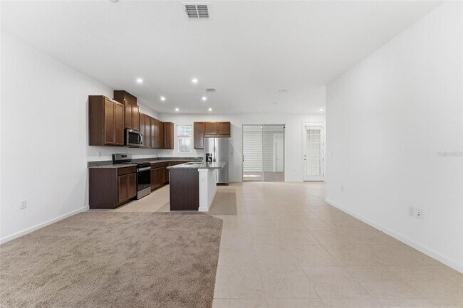 Building Photo - 1889 Seawall Wy