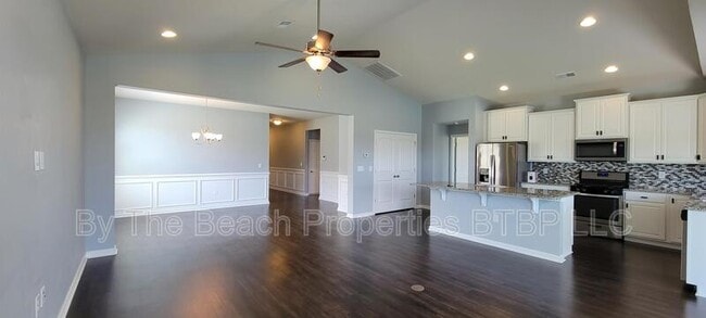 Building Photo - 1072 Caprisia Loop