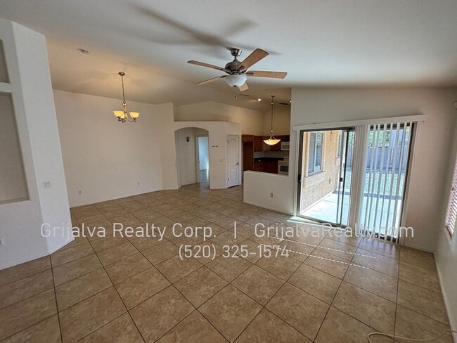 Building Photo - Beautiful 3 BR House in Gated Community **...