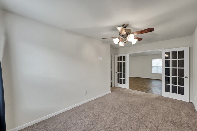 Building Photo - 7527 Fettle Ln