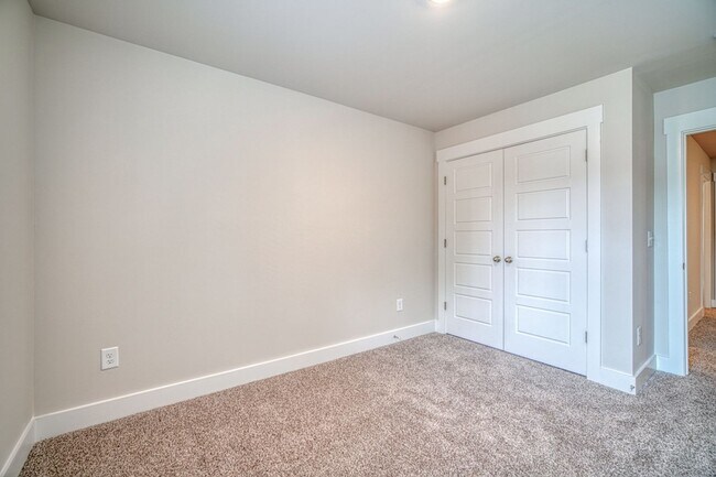 Building Photo - 691 Millwright Wy
