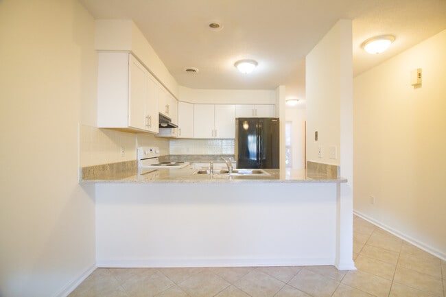 Building Photo - 2708 S 17th St