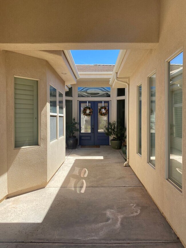 Building Photo - Unfurnished Home in Sunbrook!