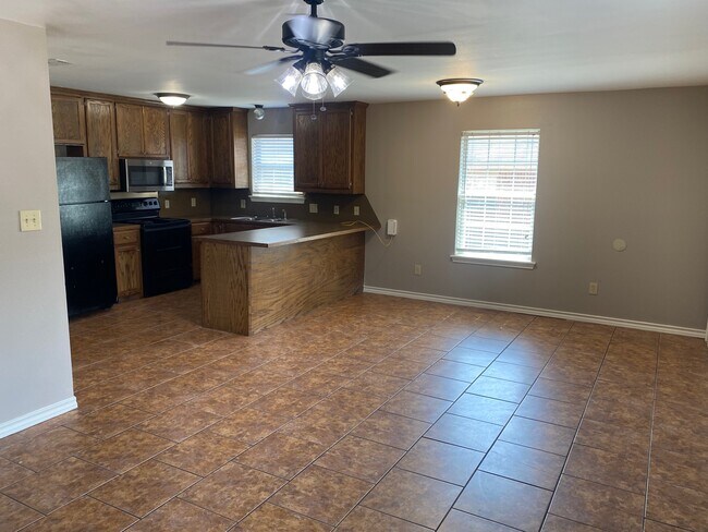 Building Photo - 3426 Parish Cir