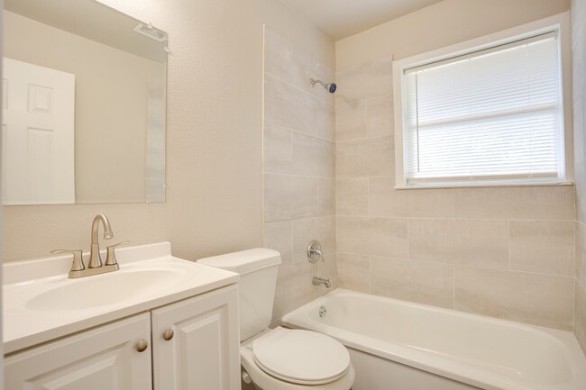 Building Photo - 104 W Reno Rd