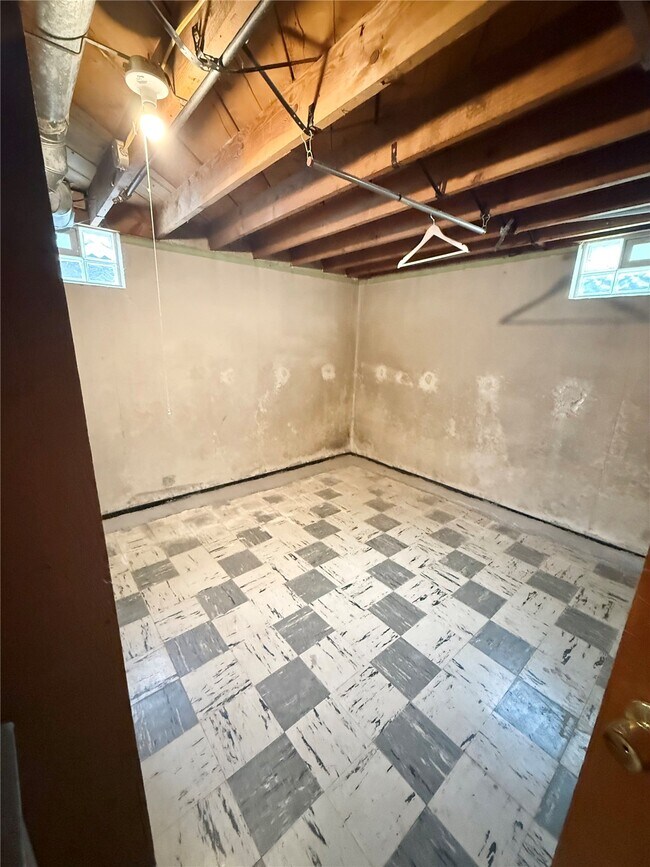 Building Photo - 76 Gatewood Ct