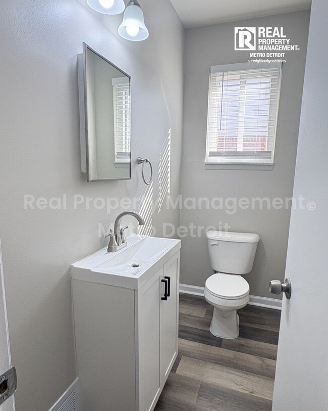 Building Photo - 2651 Arrowhead Dr
