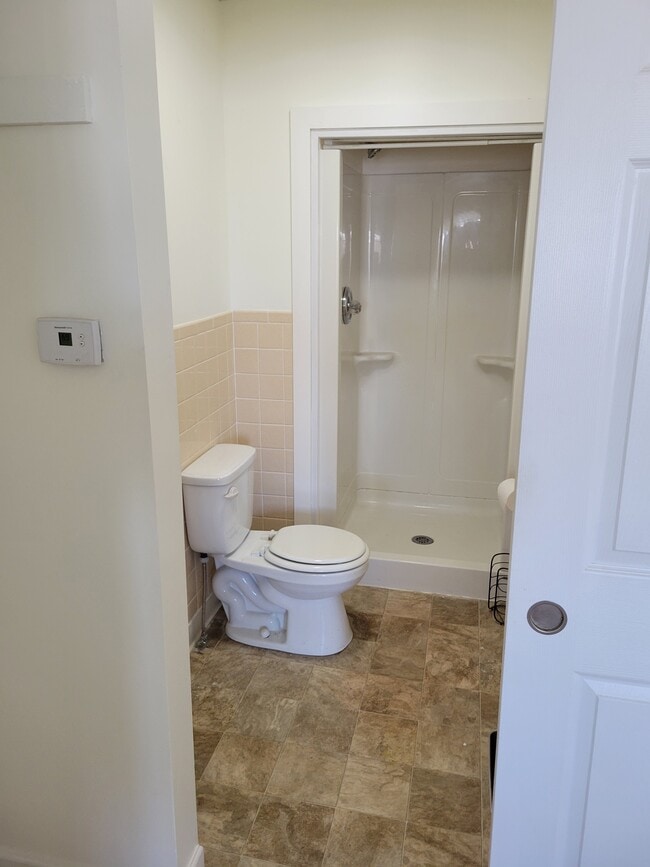 Building Photo - 2142 Rte 9