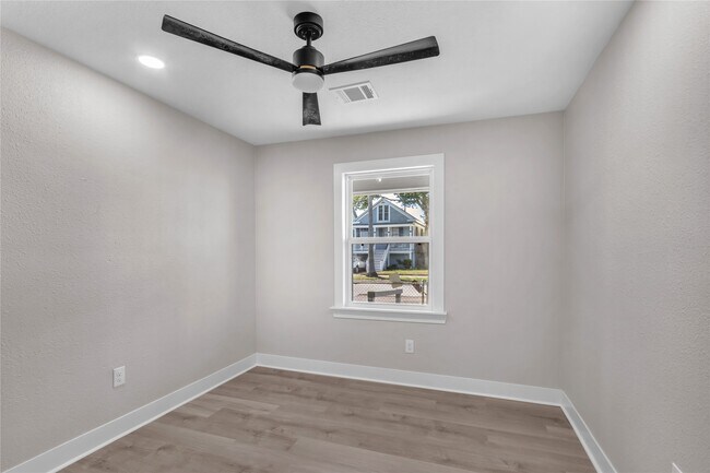 Building Photo - 2919 Avenue K