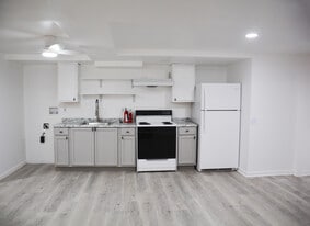 Building Photo - 2350 Baldwin Ave