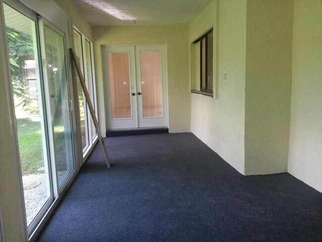 Building Photo - 3 bedroom 2 bath home for rent coming soon