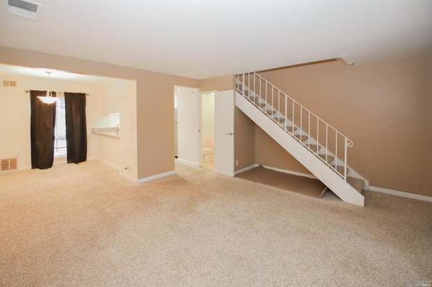 Building Photo - 62 Villa Cir