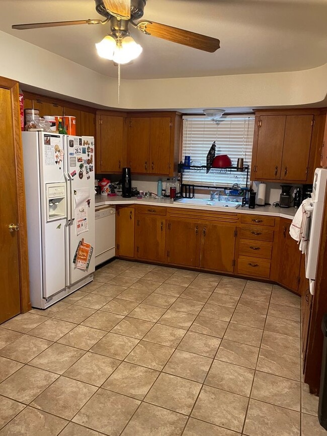 Building Photo - 3811 28th St