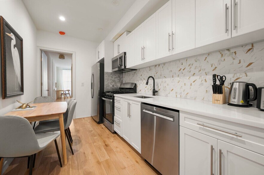Building Photo - 491 2nd Ave
