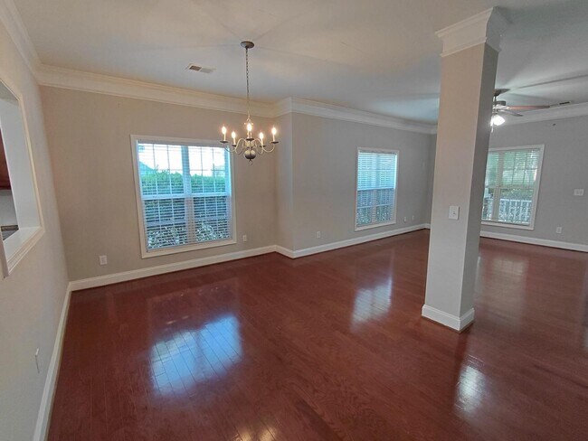 Building Photo - 300 Hampton Forest Dr