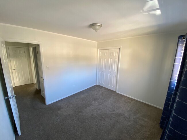 Bedroom 2 - 917 Pioneer Ln