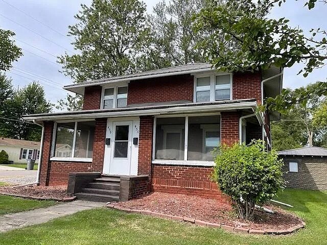 Primary Photo - 456 S Madison St