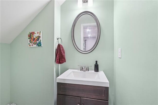 Building Photo - 545 Windstone Trail