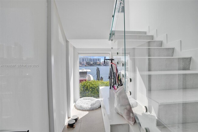 Building Photo - 400 Sunny Isles Blvd