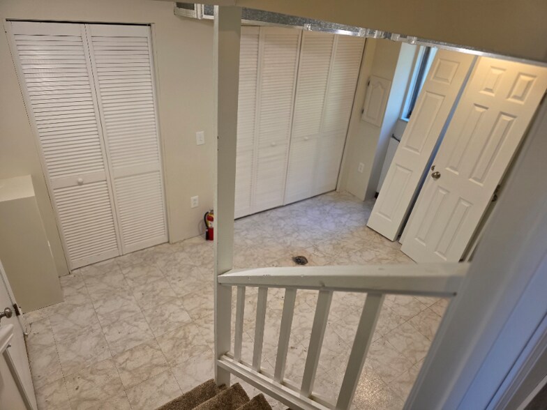 Building Photo - 8210 Goldsmith Dr