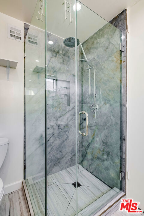 Building Photo - 9507 W Olympic Blvd