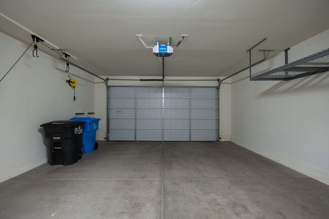 Building Photo - *POOL* Beautiful Gilbert Home Nestled at the Base of the San Tan Mountains