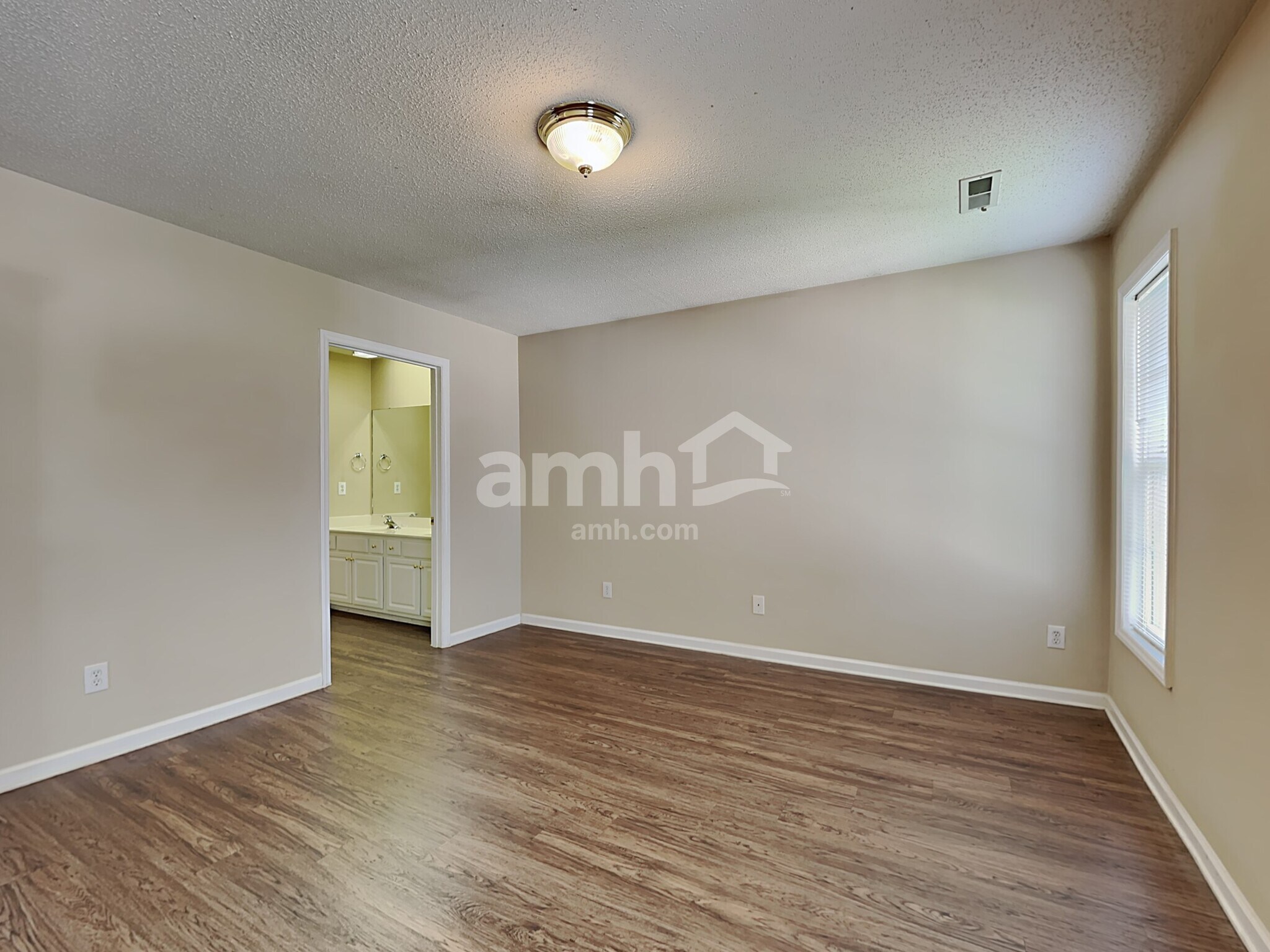 Building Photo - 100 Tudor Downs Rd