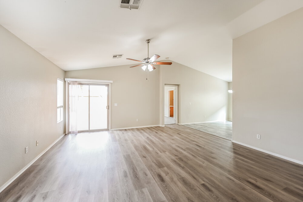 Building Photo - 11338 W Crestbrook Dr