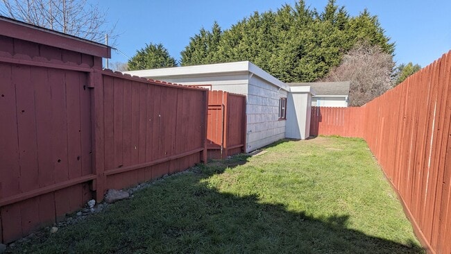 Building Photo - 3983 T St