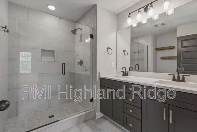 Building Photo - 6084 Ivory Ln