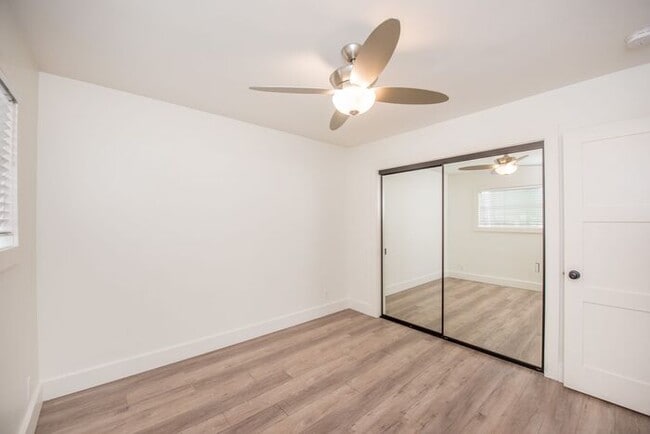 Building Photo - East Side Gem