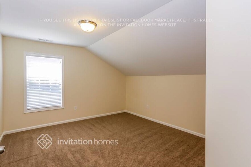 Building Photo - 7888 Smith Pond Dr