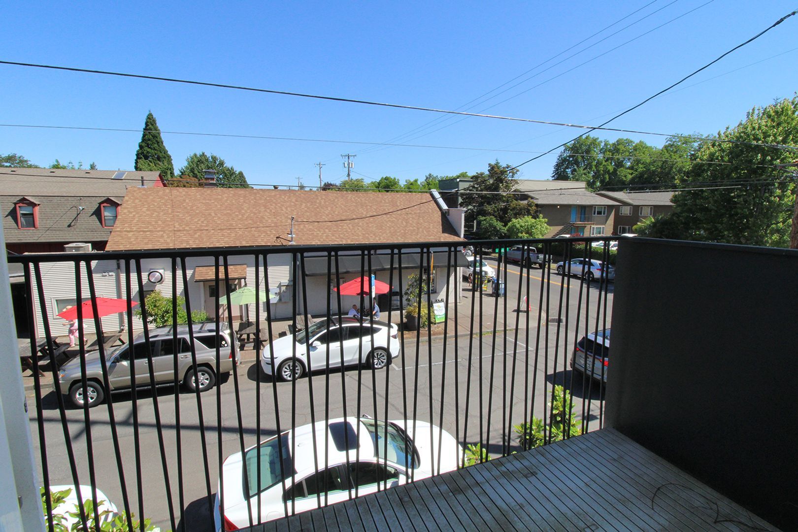 Building Photo - 1280 SE Nehalem St