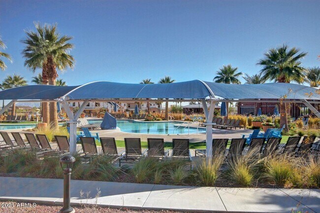 Building Photo - 21051 W Wycliff Dr