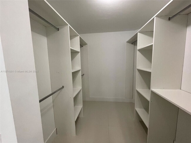 Building Photo - 300 S Biscayne Blvd