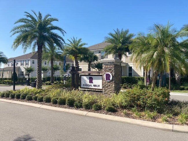 Building Photo - Immaculate 3/2.5 townhouse in Randal Walk Community of Lake Nona Area (Gated)