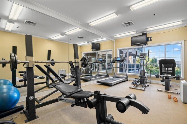 Building Photo - 665 Tennessee St