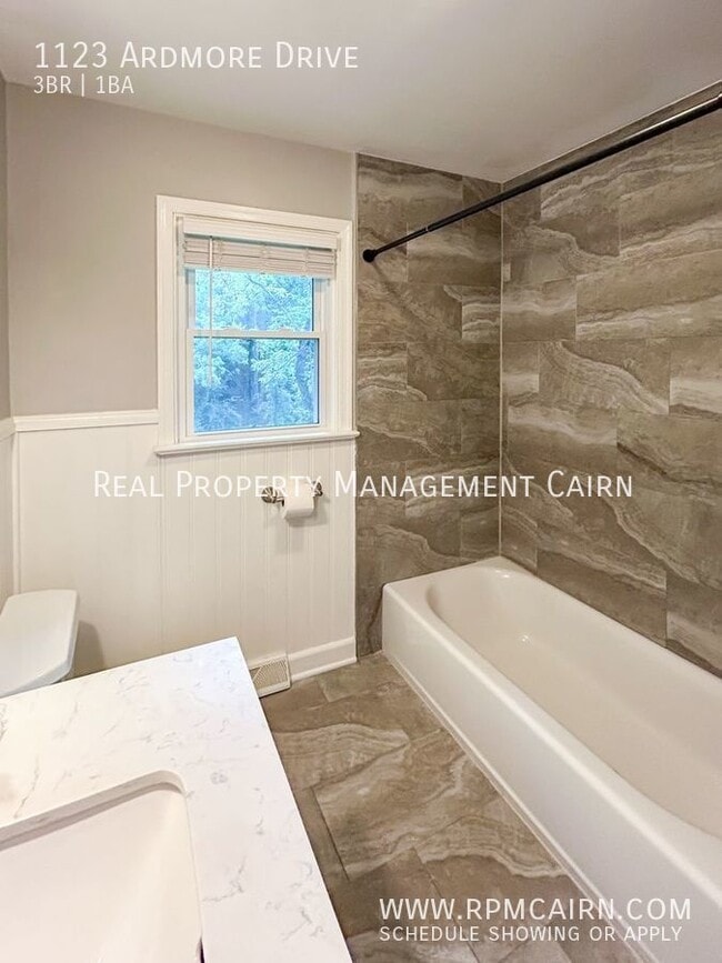 Building Photo - 1123 Ardmore Dr