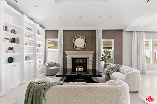 Building Photo - 12419 Erwin St