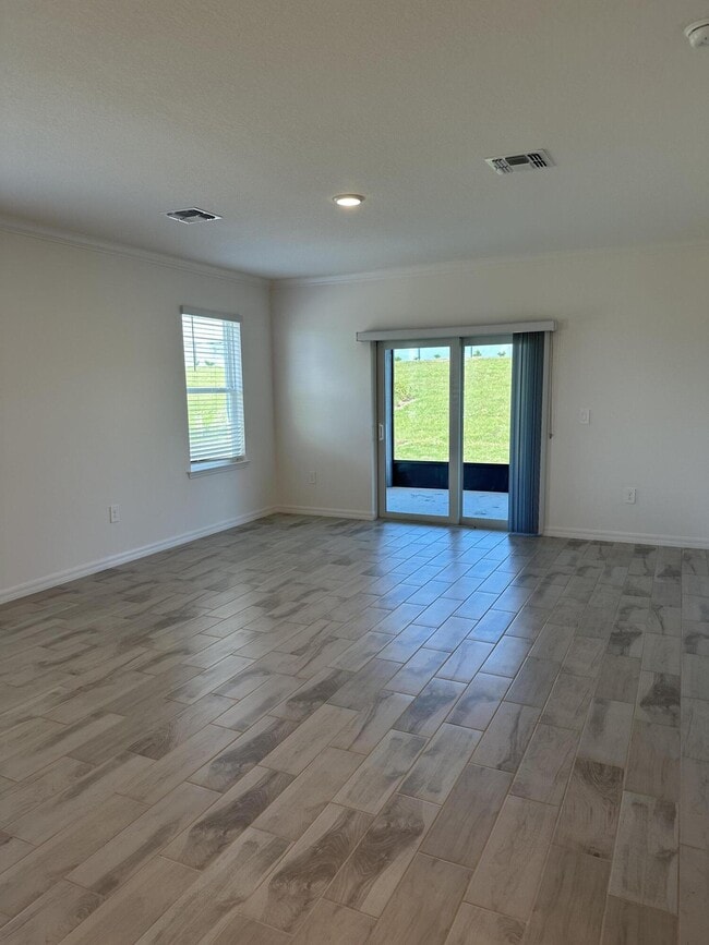 Building Photo - 10936 SW Vasari Way