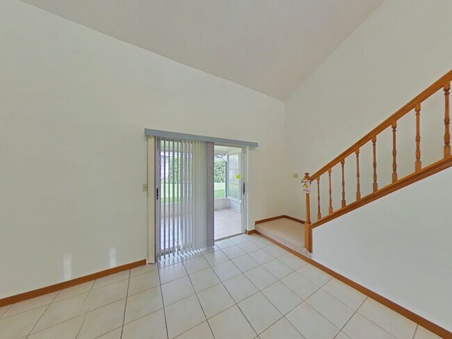 Building Photo - Corner Lot Townhome For Rent in The Willows, a peaceful 55+ community in the heart of Clermont!