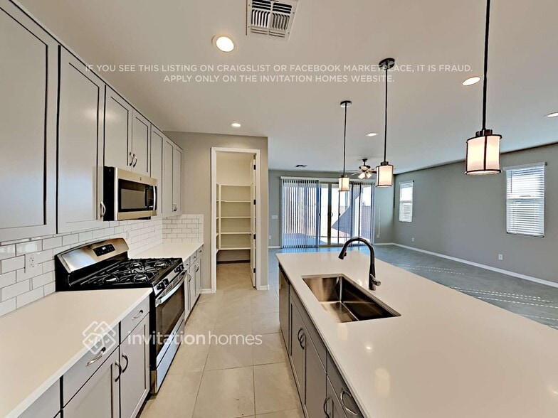 Building Photo - 4327 N 196th Ave