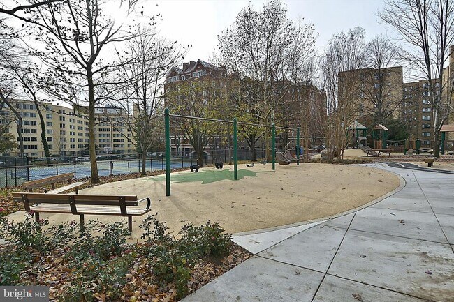 Building Photo - 3601 Wisconsin Ave NW