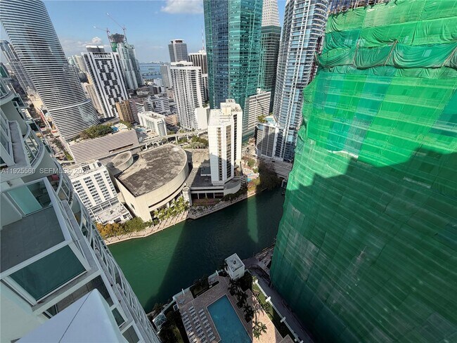 Building Photo - 31 SE 5th St