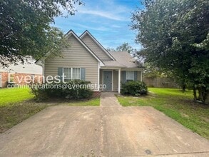 Building Photo - 10721 Ridgefield Dr
