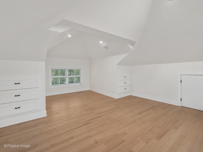 Building Photo - 37 7th Ave