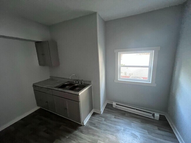 Building Photo - 640 Jefferson Ave