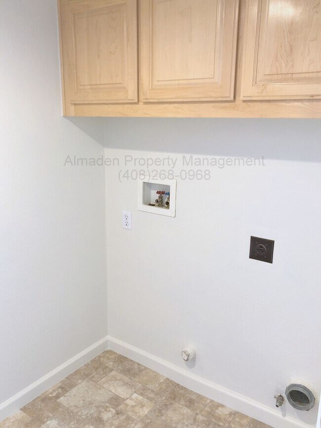 Building Photo - Old Almaden Winery Home with Central A/C &...